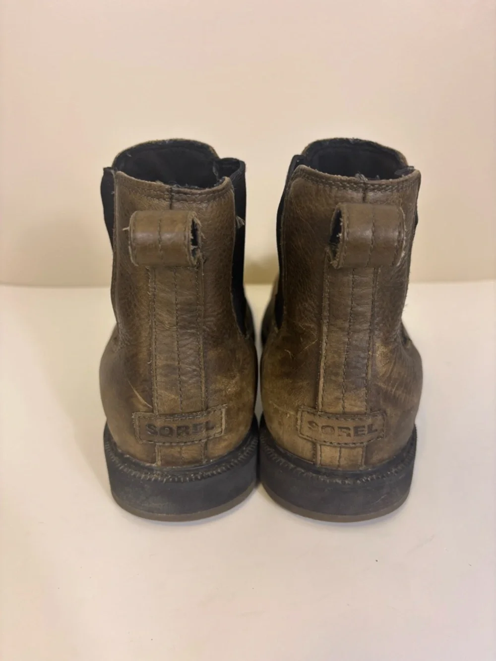 Sorel‎ Men's Brown Leather Chukka Boots with Black Elastic Panels 11.5